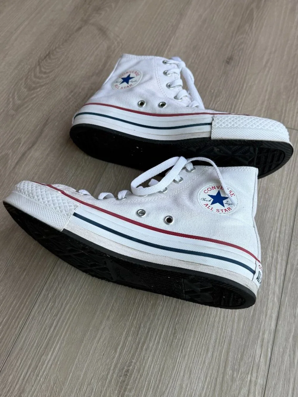 Converse big kids